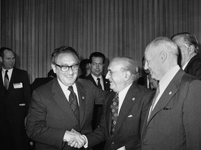 Secretary of State Henry Kissinger with Argentine foreign minister 1974