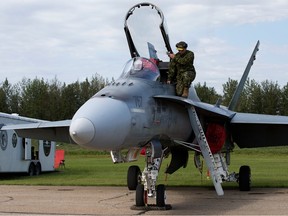 A CF-18 fighter jet