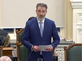 Hampstead Mayor Jeremy Levi speaks to the Montreal agglomeration council on Jan. 25, 2024. Citizen questions about Levi's social media comments on the Israel-Hamas War have been deemed antisemitic and unacceptable by B'nai Brith.