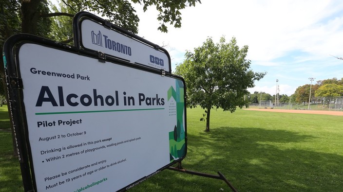 Pellerin: Free spirits? Ottawa should let us quaff a cold one in parks