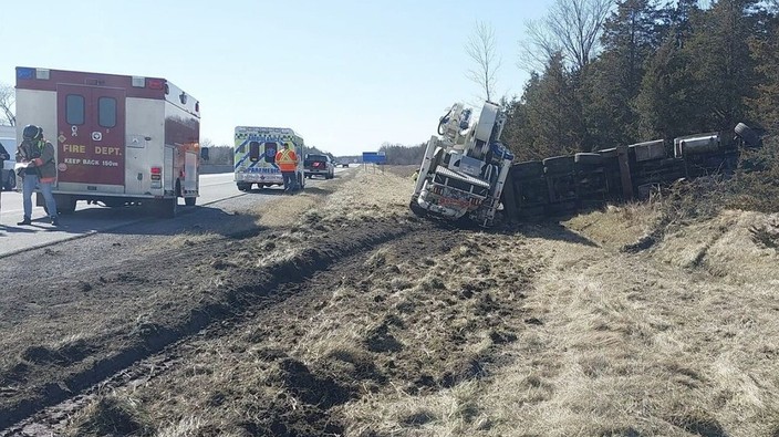 Recovery efforts to begin Saturday for heavy trucks in Hwy 401 crash