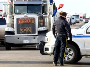 rcmp coutts protest 2022