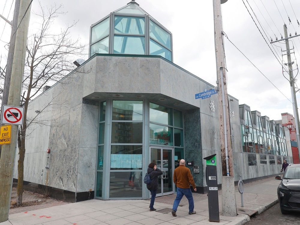 OTTAWA - Mar 15, 2024 --  Yangtze, a landmark in Chinatown for four decades, is up for sale - business and building - for $3.3 million.   TONY CALDWELL, Postmedia.