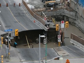 Rideau Street sinkhole, June 2016