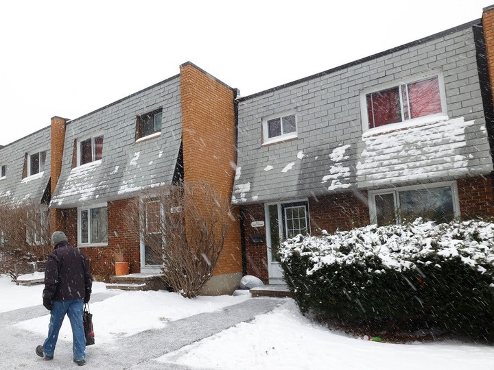  A January file photo of Chesterton Drive, one of the areas that was part of an $86-million acquisition of Minto properties that added 311 townhomes to the Ottawa Community Housing supply.