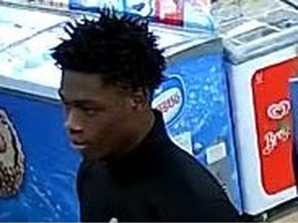 Ottawa police seek to identify suspect after cellphone stolen