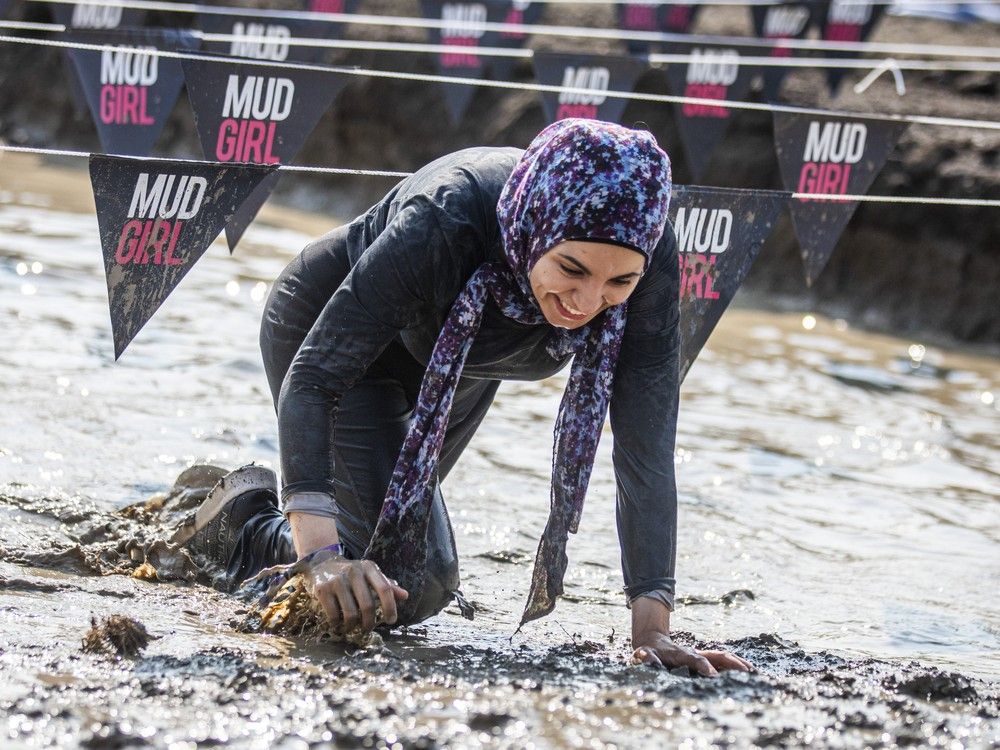 MUDGIRL brought their entry-level obstacle course 5K run to Wesley Clover Park.