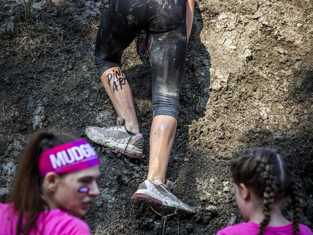 MUDGIRL brought their entry-level obstacle course 5K run to Wesley Clover Park.