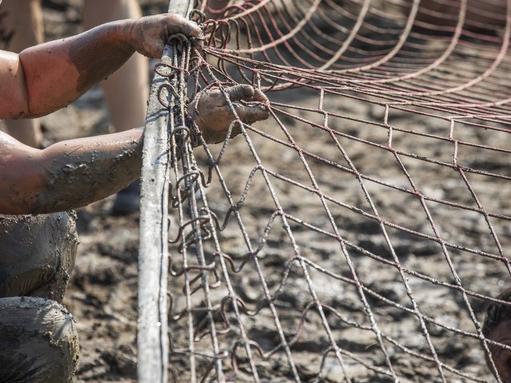 MUDGIRL brought their entry-level obstacle course 5K run to Wesley Clover Park.