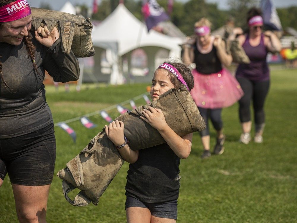 MUDGIRL brought their entry-level obstacle course 5K run to Wesley Clover Park.