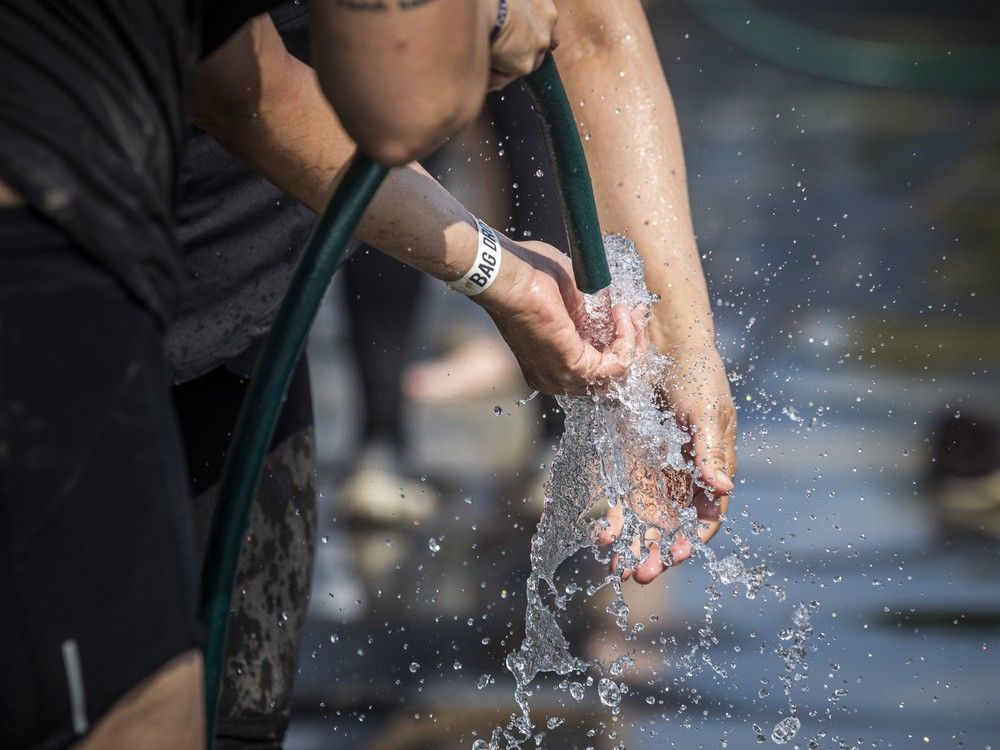 MUDGIRL brought their entry-level obstacle course 5K run to Wesley Clover Park.