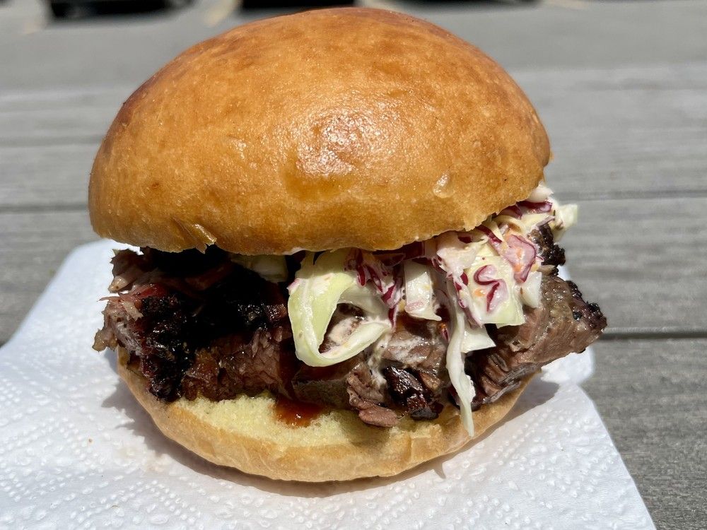  brisket sandwich from junior and the kid bbq at the orléans farmers market.