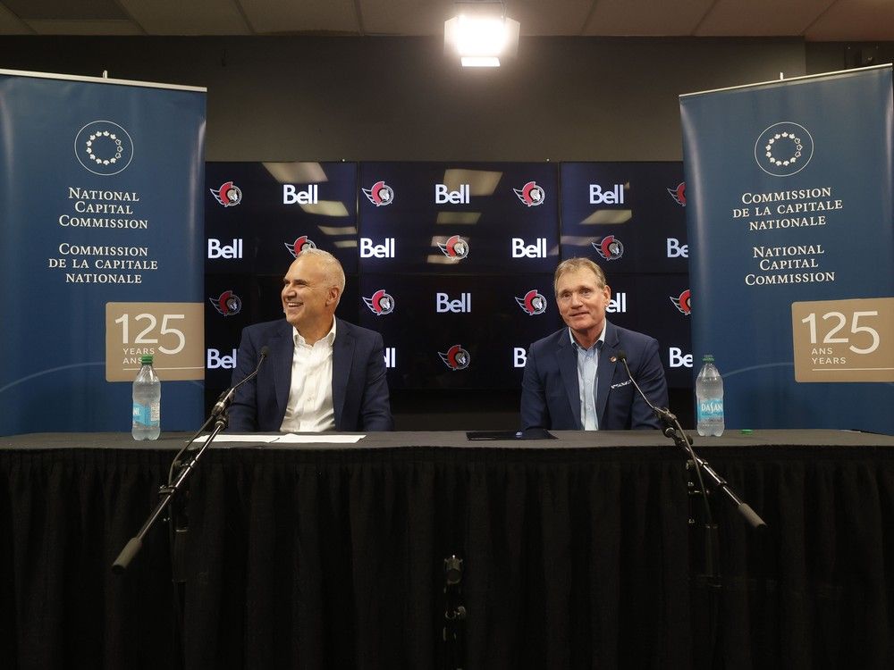 国立首都委員会の最高経営責任者トビ・ナスバウム氏とオタワ・セネターズの社長兼最高経営責任者シリル・リーダー氏が金曜日、オタワのカナディアン・タイヤ・センターで記者会見に臨んだ。 