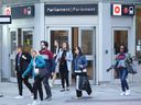 Many federal public servants were forced to be in office at least three days a week, starting in early September. The change has coincided with an increase in OC Transpo ridership.