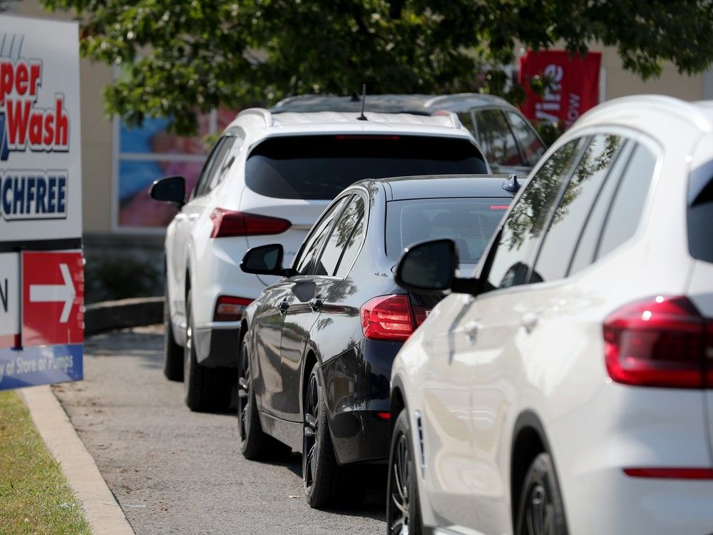 Today's letters: Ottawa's anti-idling bylaw is just a 'baby step'