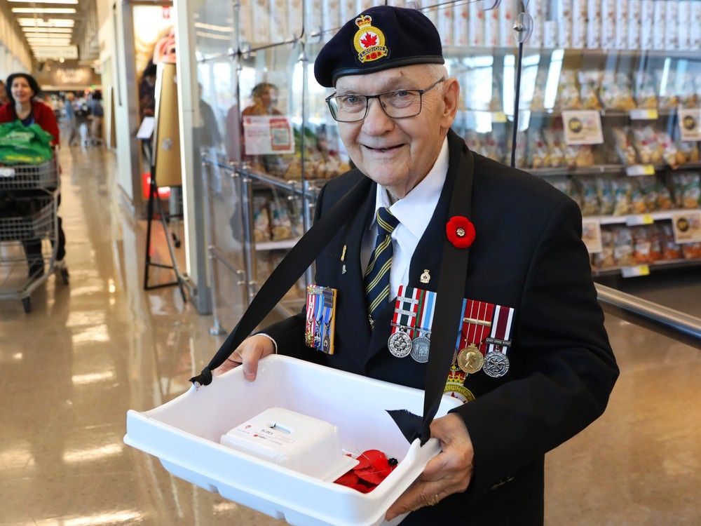 veteran victor dowie with poppy box