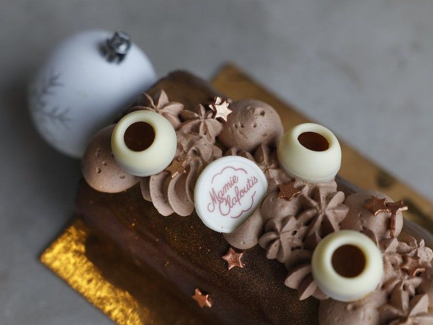  chocoate yule log from mamie clafoutis.