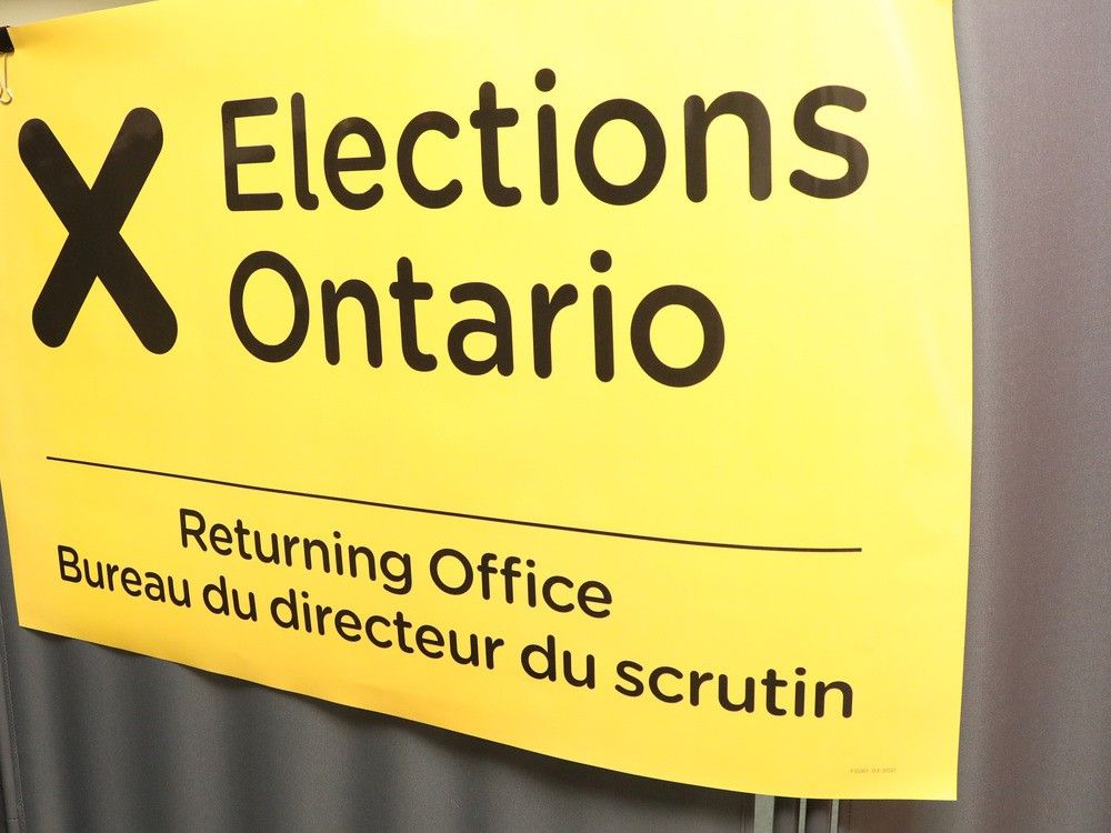  about 800 people are needed to run an election in ottawa centre and returning office dave allston usually has just enough applicants with a few spare people who can be lent out to other districts. this time, he had 2,000 people applicants.