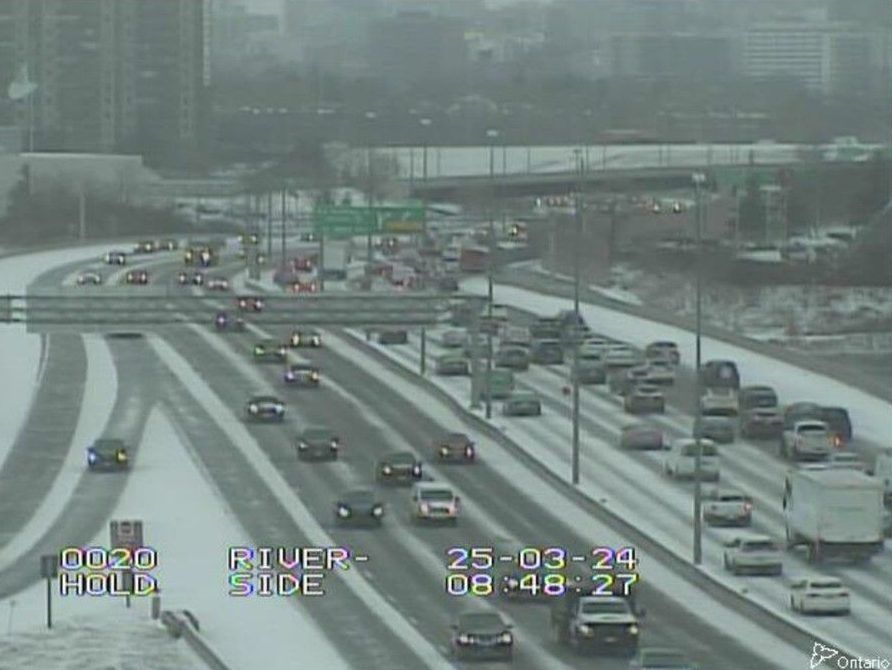 ottawa's morning commute was slowed by snow squalls on monday, march 24.