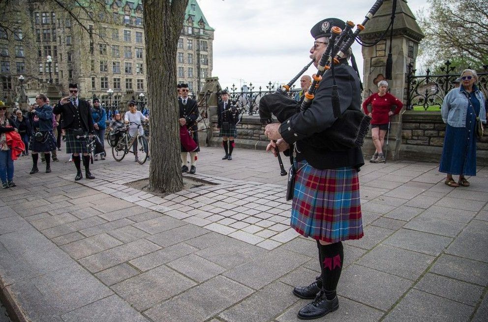  Piper Gordon Wright, who held the 67th spot in line, came to Ottawa from Napanee to be part of the from Napanee to be part of the 80th anniversary of VE Day event.