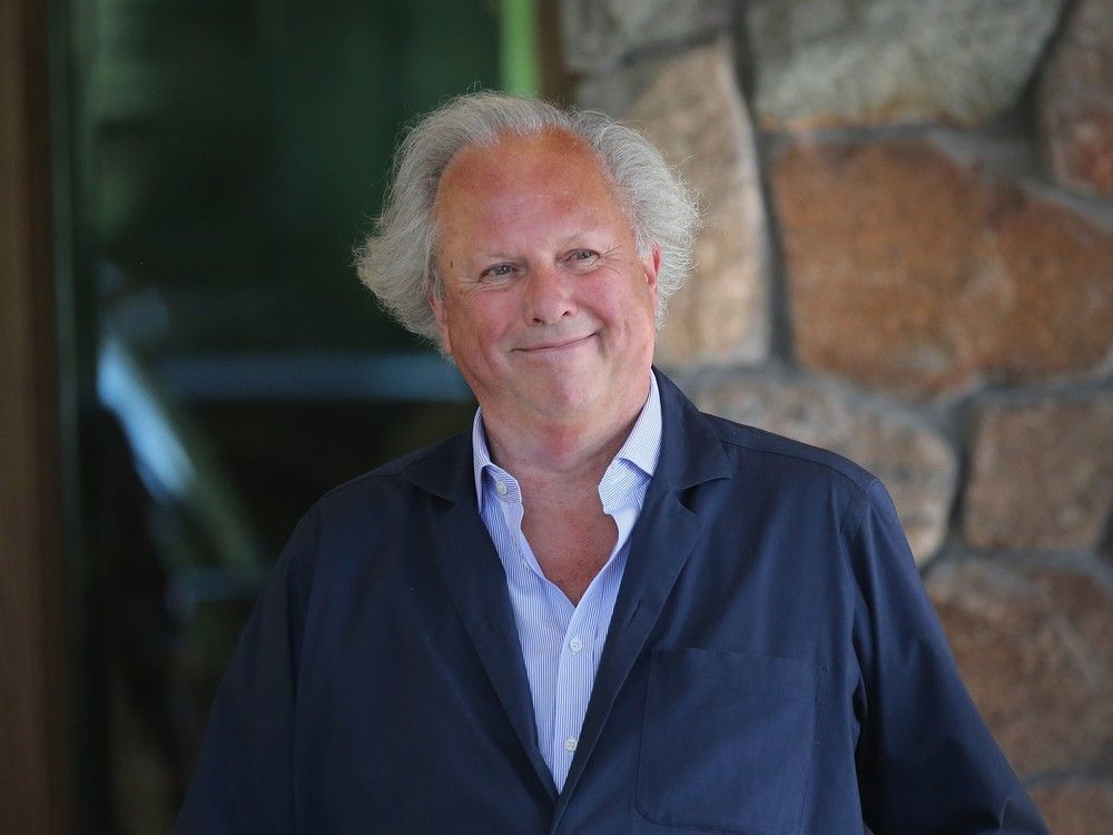  Graydon Carter was rejected from Carleton University’s journalism program, because he didn’t have good enough grades.