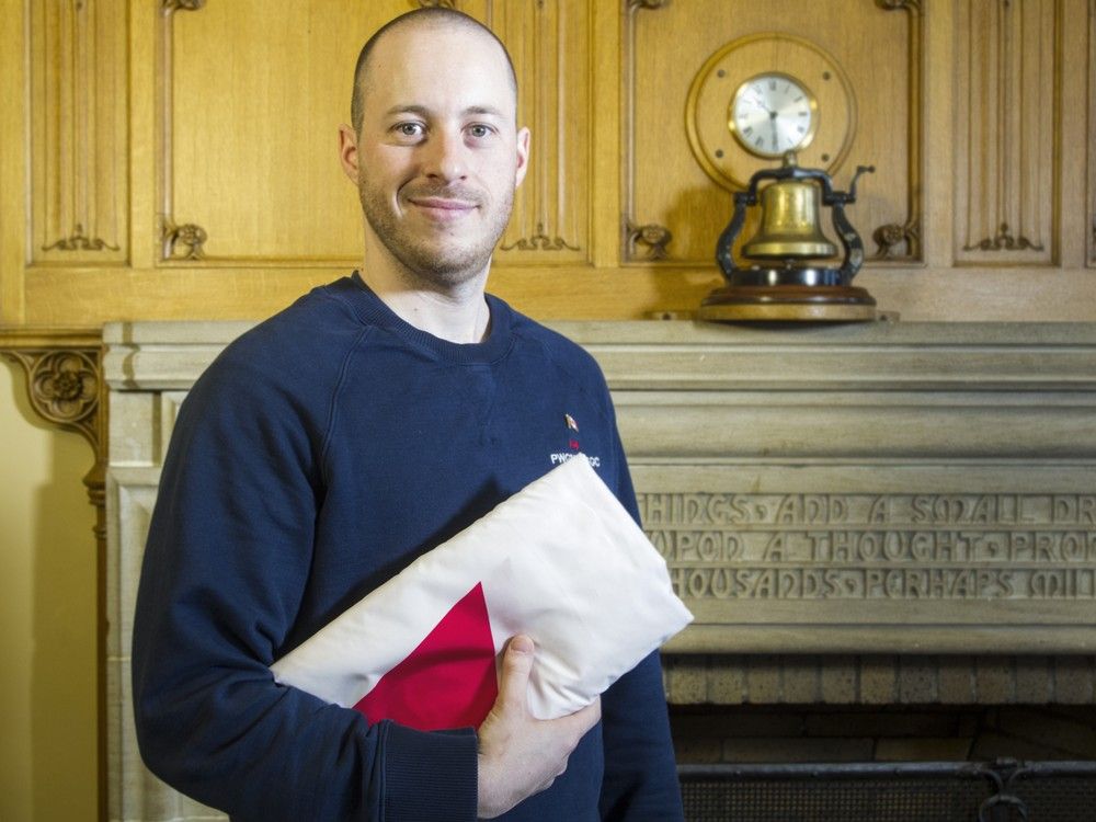 Public Works building engineer Robert Labonté is also Parliament’s Flag master responsible for each day changing the Canadian flag atop the Peace Tower, as well as weekly replacements of the four other flags on Parliament Hill. Public Works building engineer Robert Labonté is also Parliament’s Flag master responsible for each day changing the Canadian flag atop the Peace Tower, as well as weekly replacements of the four other flags on Parliament Hill.