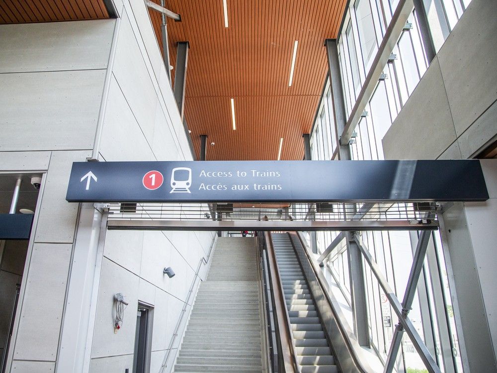  Visitors got a first look at Trim Station during Doors Open Ottawa, as OC Transpo showcased the soon-to-open O-Train East Extension Saturday, June 7, 2025. The station features over 1,000 Park & Ride spaces, a dedicated bus loop, and a pedestrian bridge over Highway 174, connecting to train platforms in the highway median.