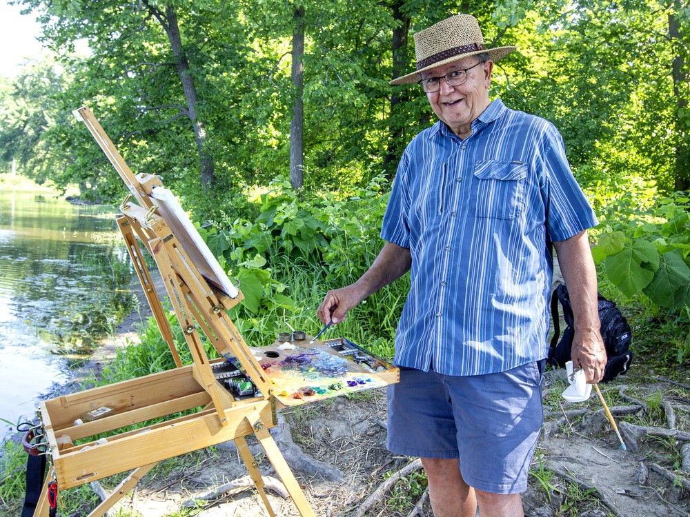  Luis Leigh paints at Petrie Island: ‘A landscape second to none.’ (Photo: Bruce Deachman, Postmedia)
