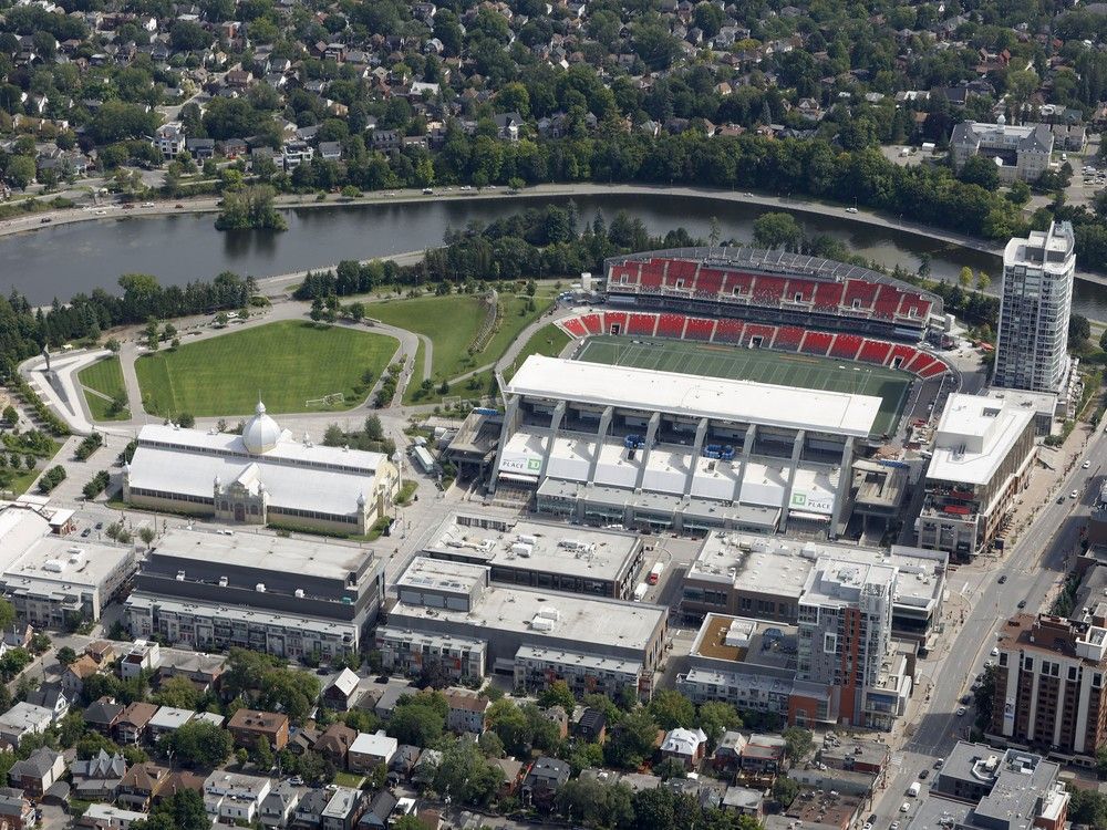 Which Ottawa parks can you drink at this summer? Not many, councillors say