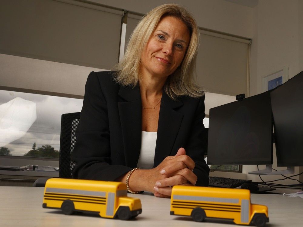  Stacey Kay is the CAO and GM of the Ottawa Student Transportation Authority, a consortium that serves Ottawa’s two English-language school boards.