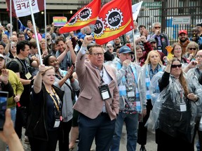 PSAC's court challenge of the return-to-office mandate has been put on pause.