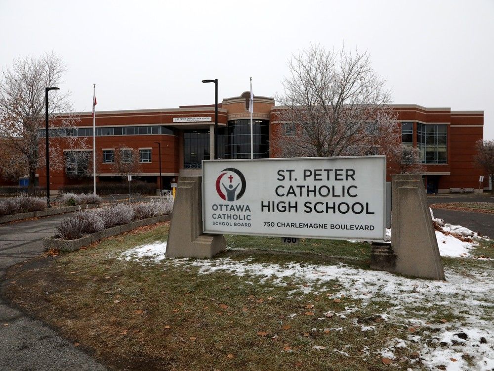 The Charlemagne EarlyON Child and Family Centre will shut its doors on Nov. 30. It offers learning programs for children up to age six.