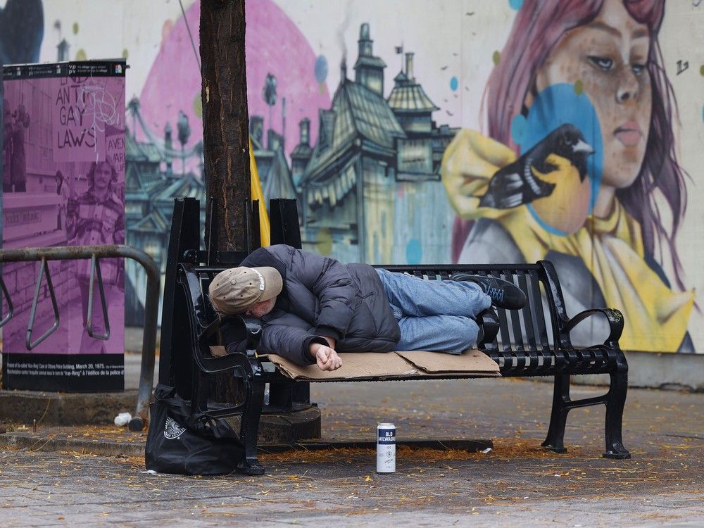  The Empathy Project is part of uOttawa’s first-year med school curriculum, so that future health professionals will better understand determinants of health, homelessness and the systemic barriers involved.