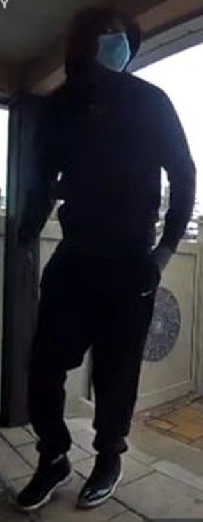  Ottawa police released this image of a suspect believed to be linked to a series of break and enters.