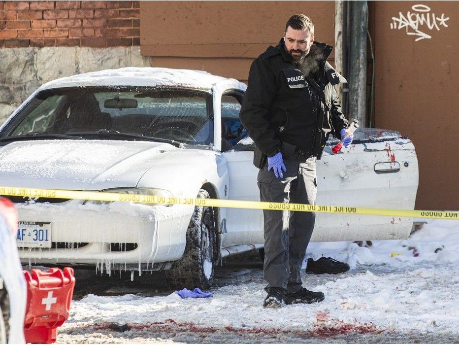 Ottawa police are investigating a Sunday morning stabbing that left one person hospitalized.