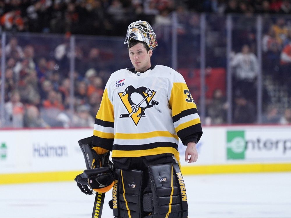  tristan jarry, who was 9-3-1 with a 2.66 goals-against average, .909 save percentage and one shutout in 14 games with the penguins, was expected to debut with the oilers in toronto on saturday evening.