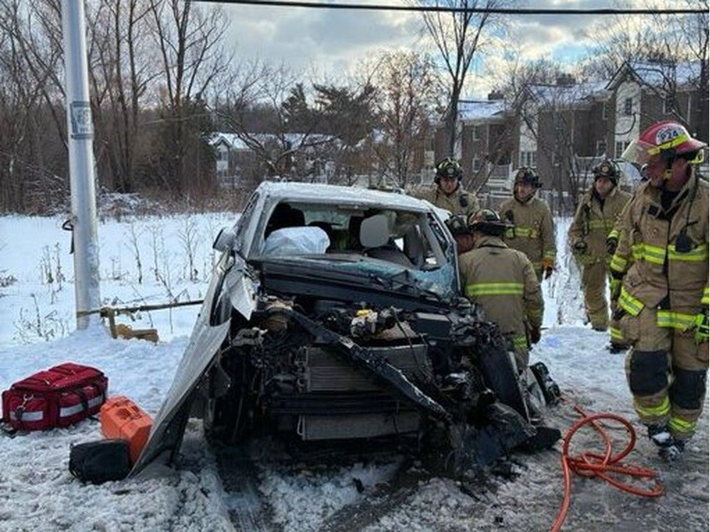  Ottawa firefighter specialists were called Friday to direct the extrication of a number of people trapped following a collision.