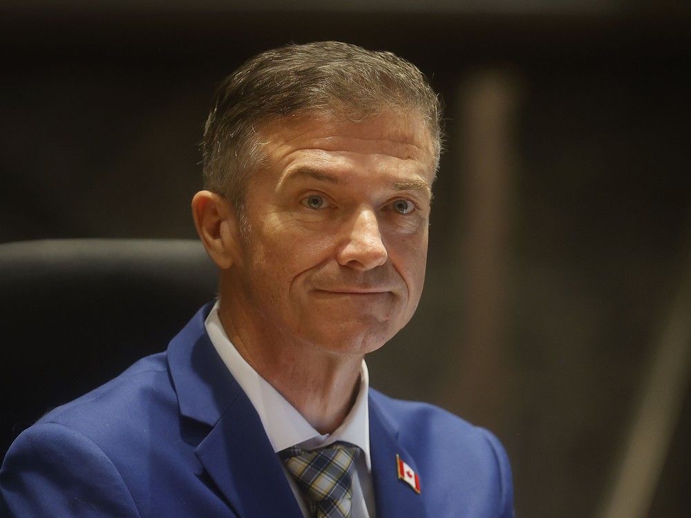  Due to the slow delivery of e-buses, Coun. Tim Tierney is calling on staff and council to explore a “Plan B” with the acquisition of more diesel buses.