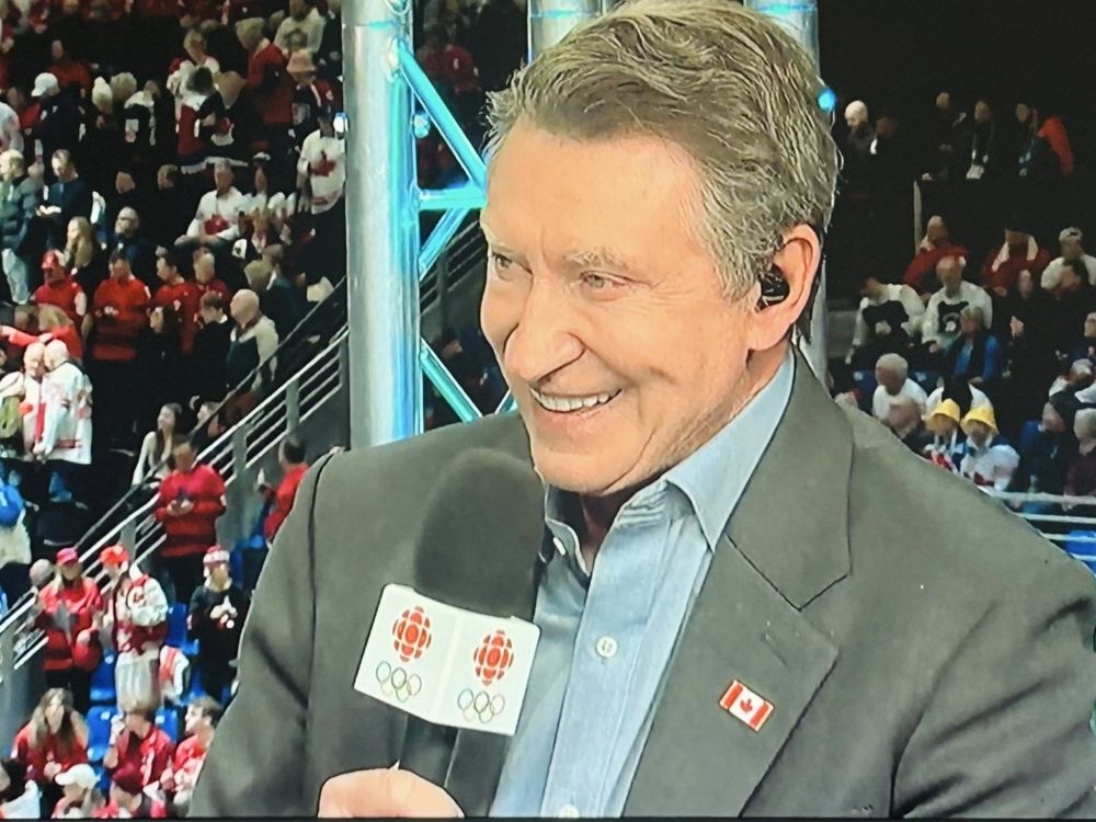 Wayne Gretzky makes an appearance on CBC before the Olympic semifinal hockey game between Canada and Finland.