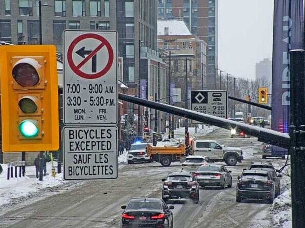  Four people were seriously injured when a vehicle hit a building on Rideau Street Thursday morning, February 25, 2026. A stretch of the downtown road was closed while police and paramedics responded to the scene.
