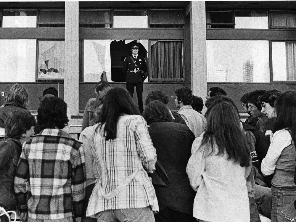 Chris Cobb: In 1975, Ottawa suffered one of Canada's first school shootings. There was no playbook for how to respond