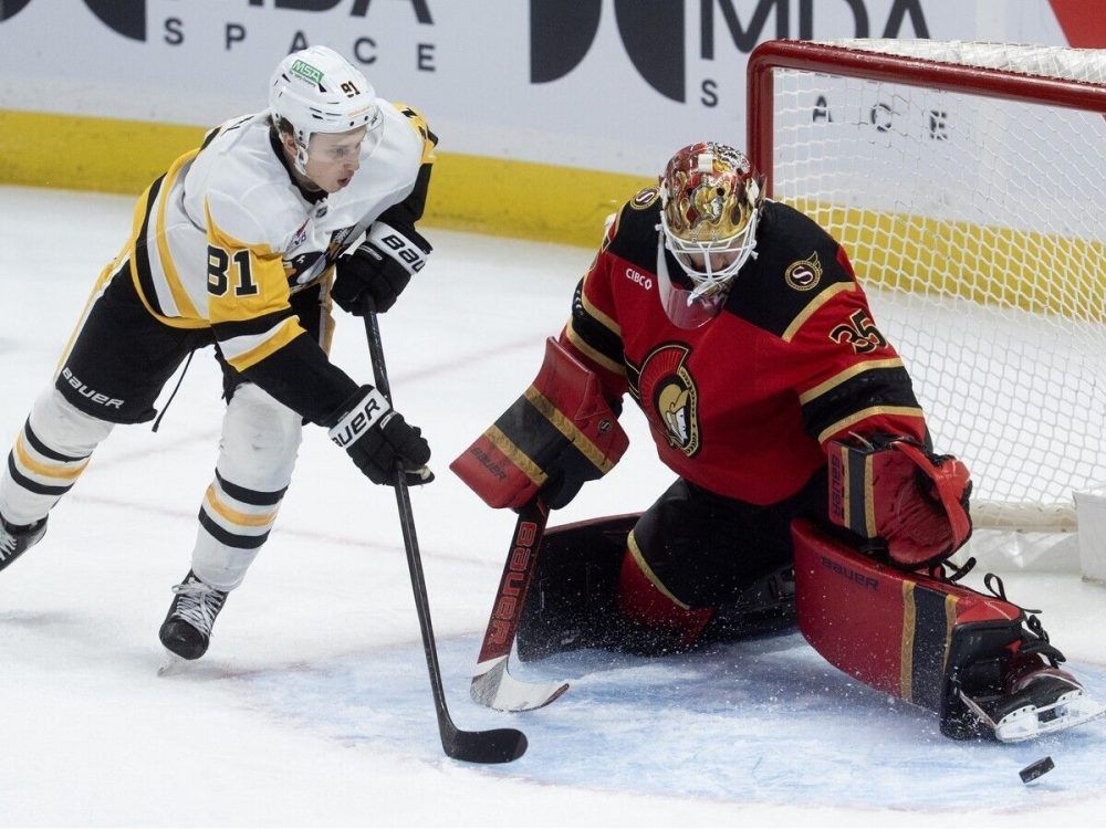  Ottawa Senators&rsquo; Linus Ullmark (35) makes a save as Pittsburgh Penguins&rsquo; Ben Kindl (81) seeks the rebound in the first period of a National Hockey League game at Ottawa on March 26, 2026.