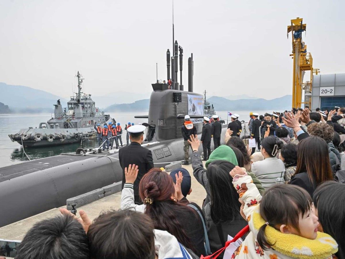 Why a South Korean submarine is travelling 14,000 kilometres to Canadian waters