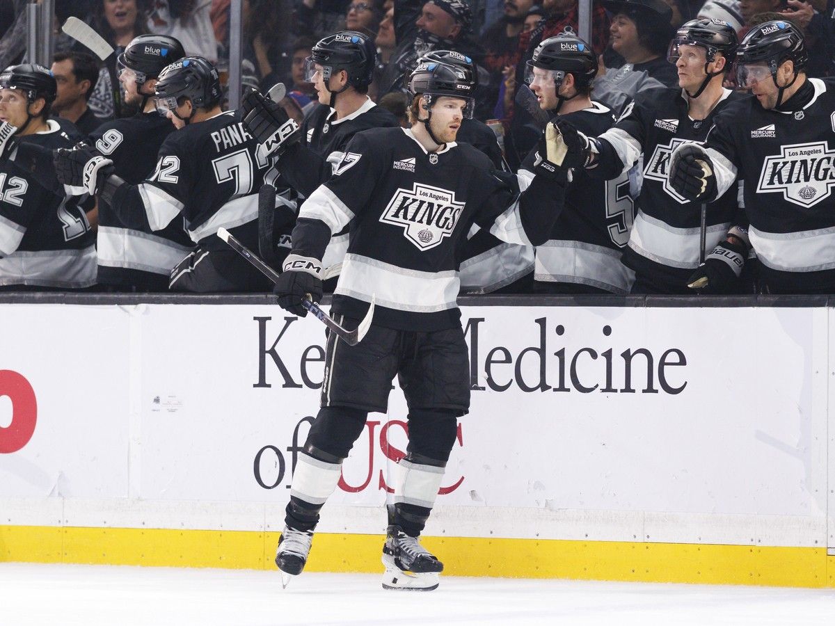 Ottawa Senators acquire winger Warren Foegele from Los Angeles Kings