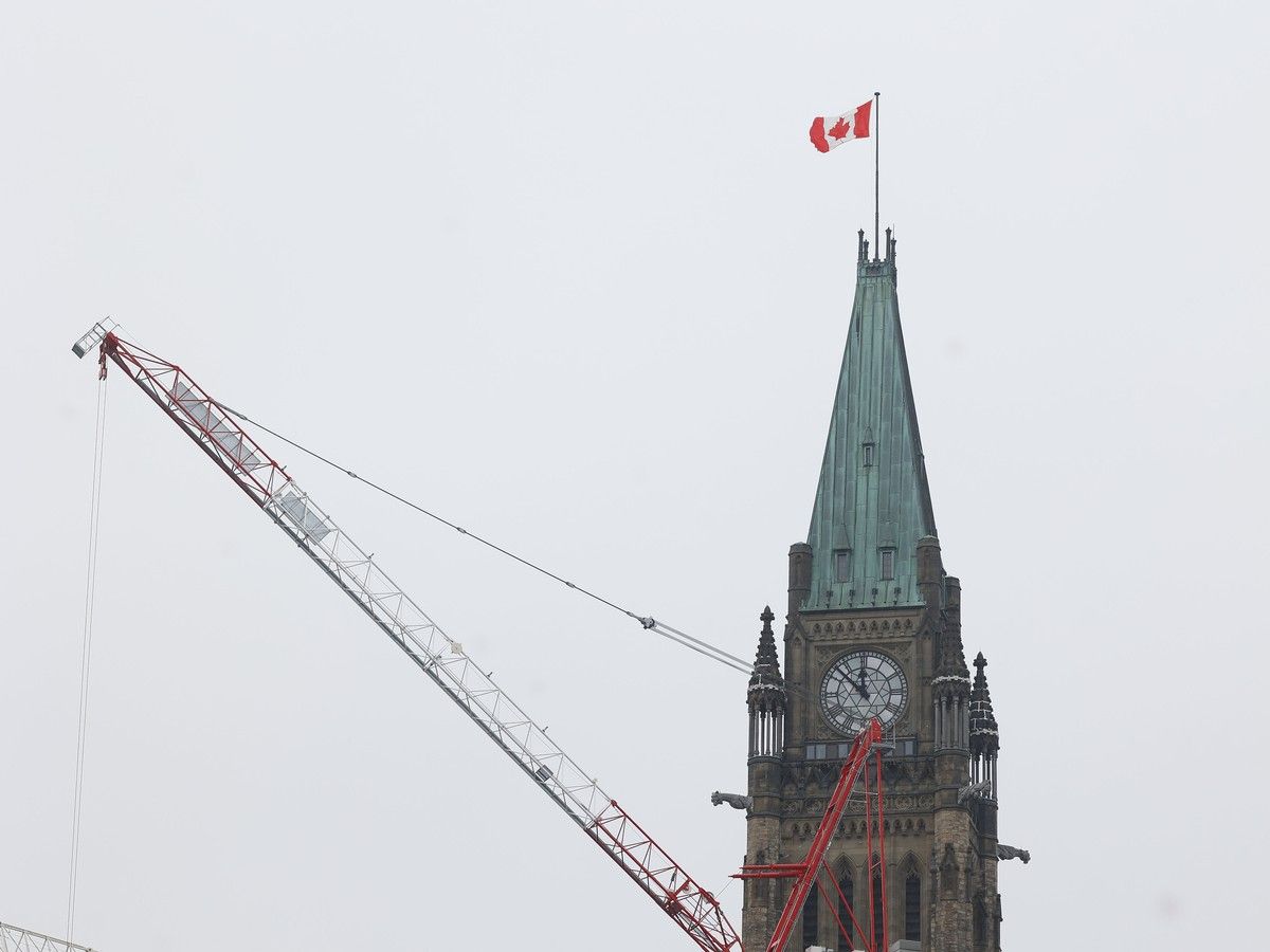 Get ready to say goodbye to the Peace Tower's green roof