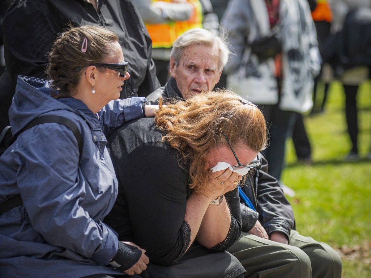 Late crossing guard Peter Clark remembered as steady and familiar presence in Barrhaven community