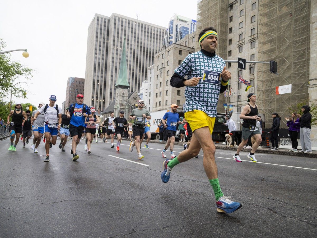  Martin Lavoie at the start of the marathon.