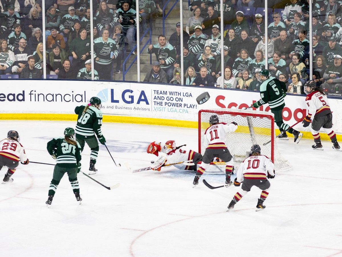  Ottawa Charge goaltender Gwyneth Philips makes a save in Game 1 of the PWHL semifinal series against the Boston Fleet on Thursday, April 30, 2026.