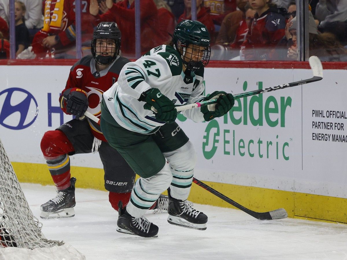 Kanata's Jamie Lee Rattray knows hometown crowd isn't on her side in PWHL semifinal
