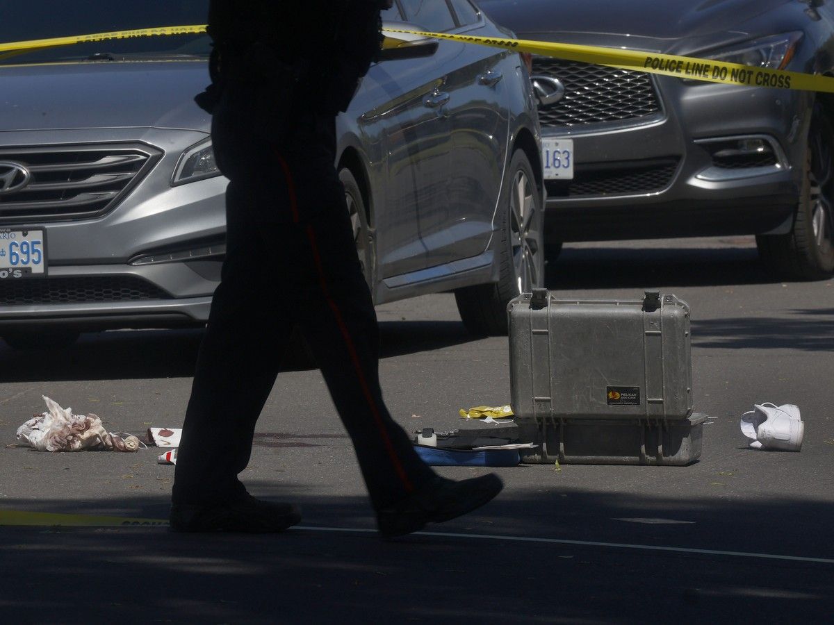  Ottawa police responded to reports of a person having been shot in the 300 block of Prince Albert Street in Ottawa on Wednesday. One person was in custody.